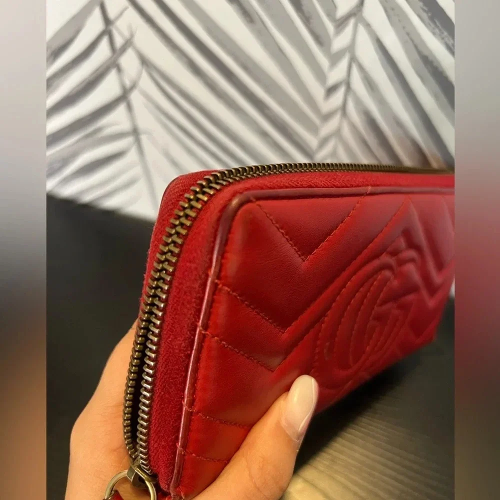 🔥 GUCCI
Calfskin GG Marmont Zip Around Wallet Hibiscus Red - Picture 11 of 14